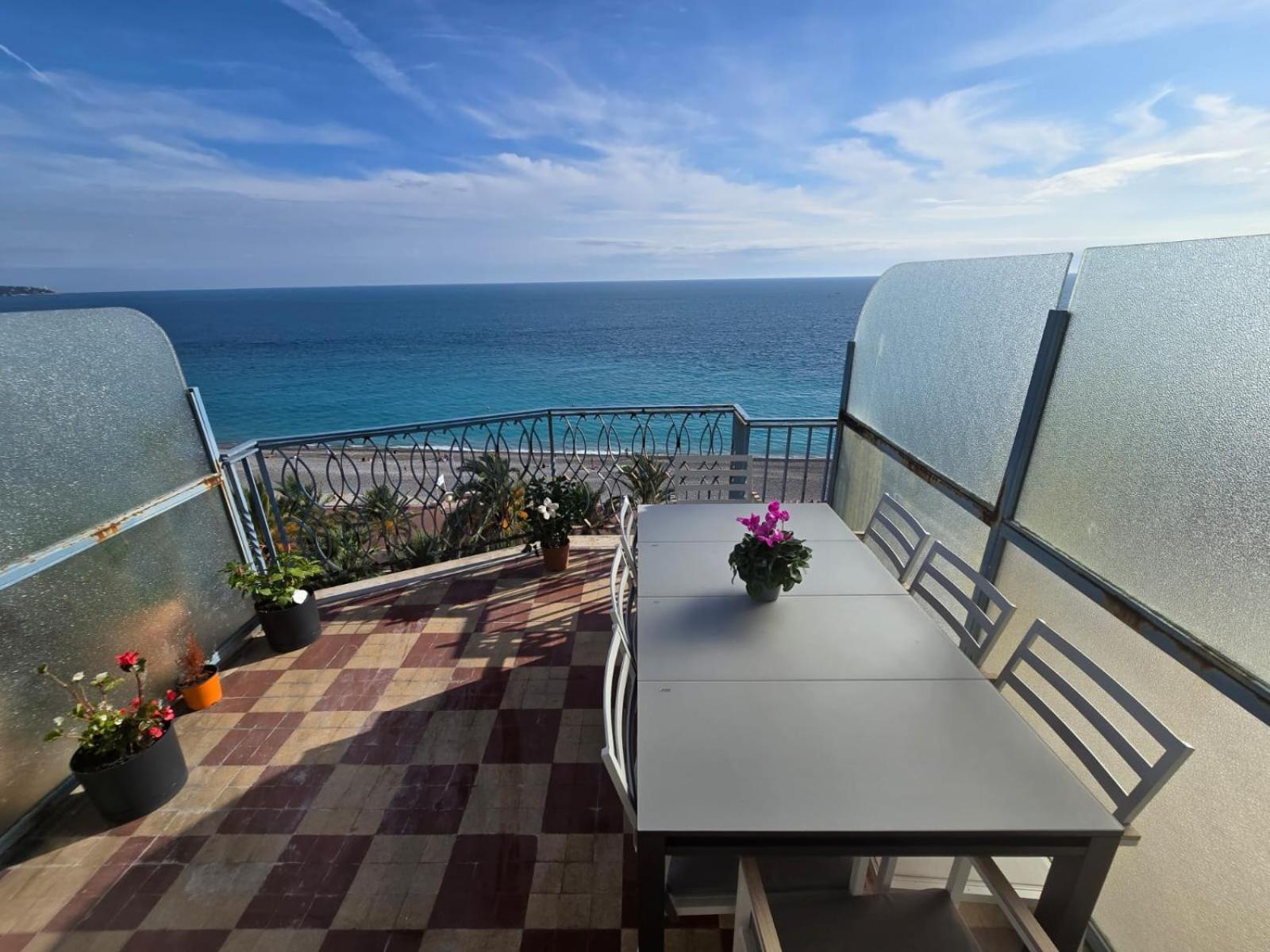 With Sea View Apartment